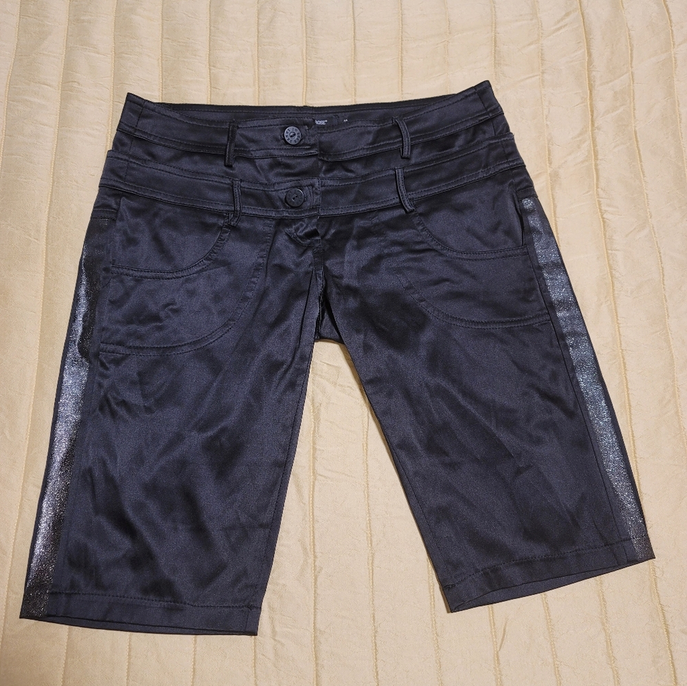 Italian Bermudas size Small